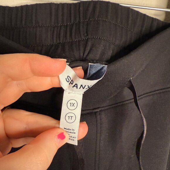 SPANX Women's Black AirEssentials Laid Back Fit Jogger Pants - Size 1X - Picture 4 of 5